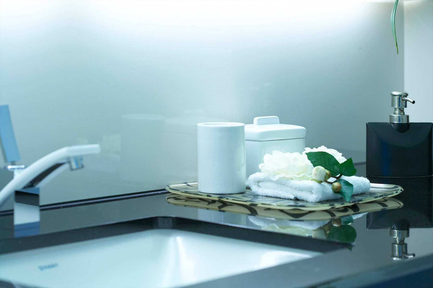 large image senav-thumbs-seven